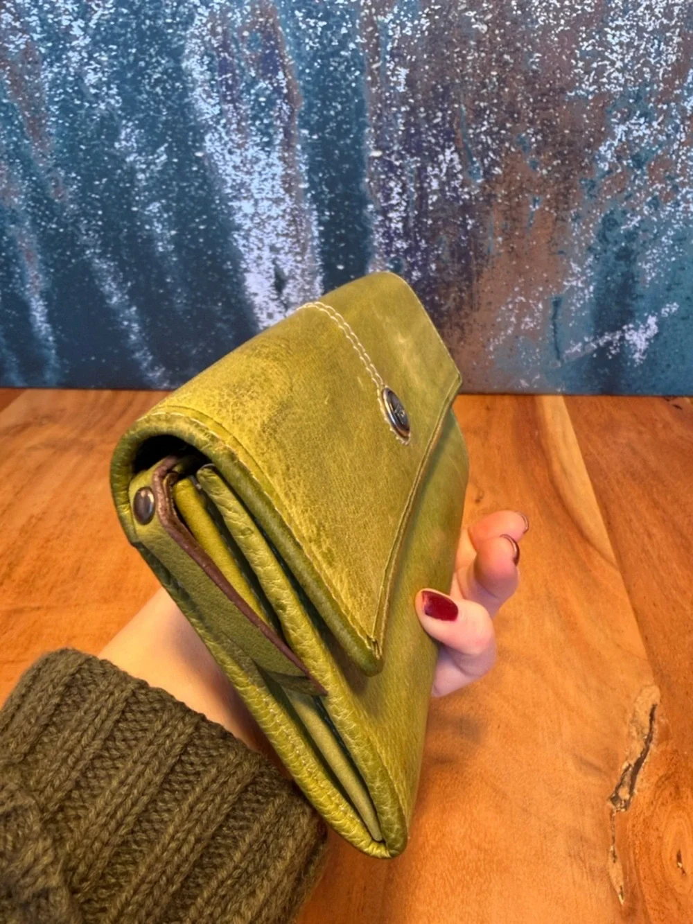 Fossil Boho Y2K Distressed Leather Wallet Olive Green Project Piece (GUC)
